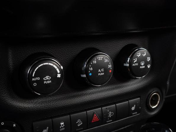 Jeep Wrangler III (JK) с пробегом 2013 года, цена 2 500 000 рублей, 130138 км, внедорожник, Автокод Объявления