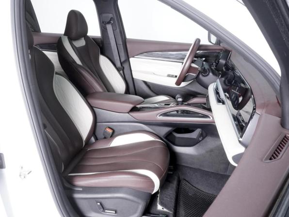 Geely Monjaro I с пробегом 2023 года, цена 2 750 000 рублей, 102485 км, внедорожник, Автокод Объявления