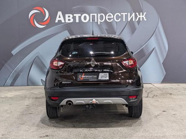 Renault Kaptur I с пробегом 2017 года, цена 1 275 000 рублей, 117000 км, внедорожник, Автокод Объявления