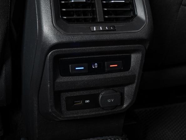 Volkswagen Tiguan II с пробегом 2019 года, цена 2 475 000 рублей, 203433 км, внедорожник, Автокод Объявления