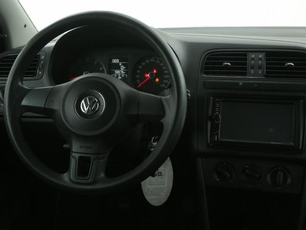 Volkswagen Polo V Рестайлинг с пробегом 2015 года, цена 609 000 рублей, 158000 км, седан, Автокод Объявления