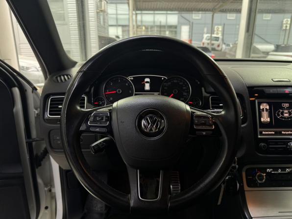 Volkswagen Touareg II с пробегом 2012 года, цена 2 130 000 рублей, 327269 км, внедорожник, Автокод Объявления