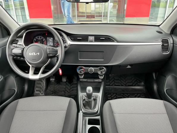 Kia Rio IV Рестайлинг с пробегом 2021 года, цена 1 785 000 рублей, 800 км, седан, Автокод Объявления