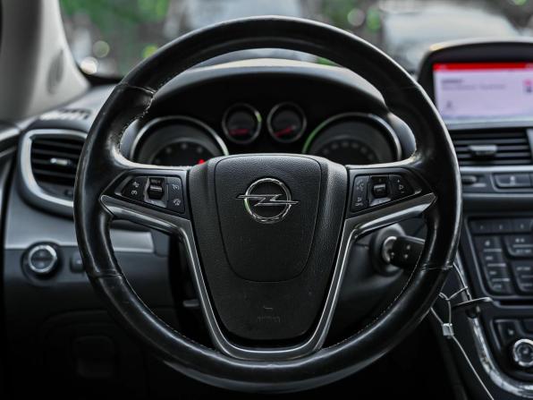 Opel Mokka I с пробегом 2014 года, цена 850 000 рублей, 276200 км, внедорожник, Автокод Объявления
