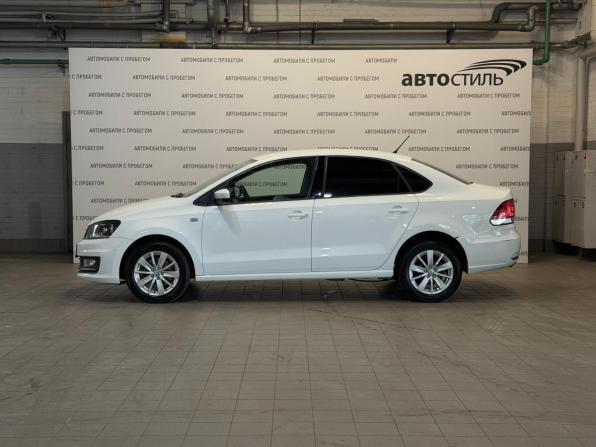 Volkswagen Polo V Рестайлинг с пробегом 2016 года, цена 949 000 рублей, 150000 км, седан, Автокод Объявления
