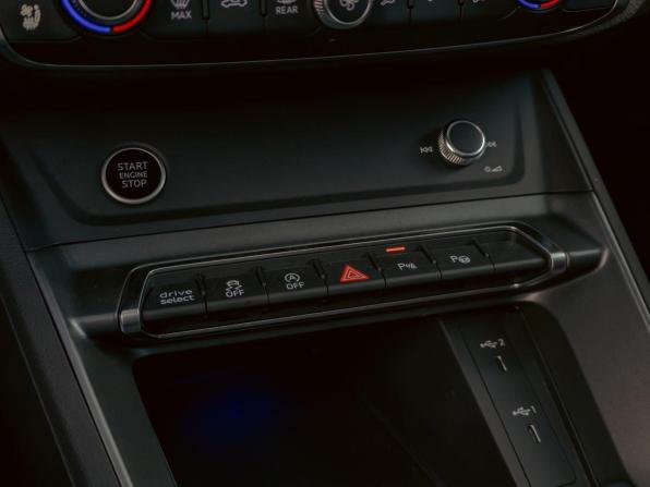 Audi Q3 II (F3) с пробегом 2024 года, цена 3 195 000 рублей, 11000 км, внедорожник, Автокод Объявления