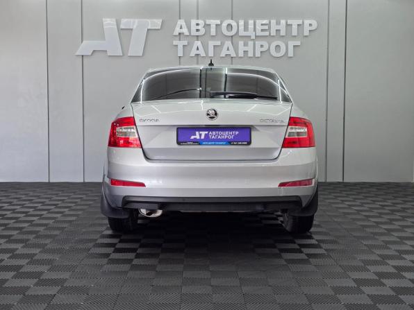 Skoda Octavia III (A7) с пробегом 2017 года, цена 1 599 000 рублей, 162553 км, лифтбек, Автокод Объявления