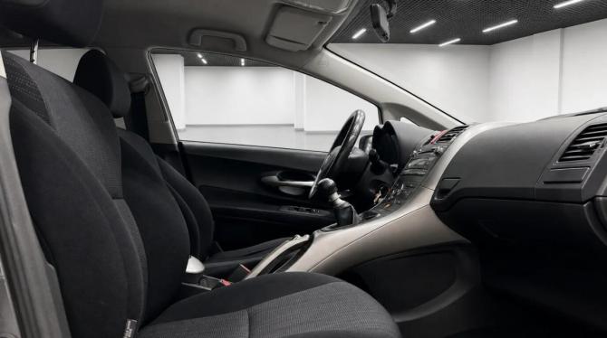 Toyota Auris I с пробегом 2009 года, цена 710 000 рублей, 230000 км, хэтчбек, Автокод Объявления