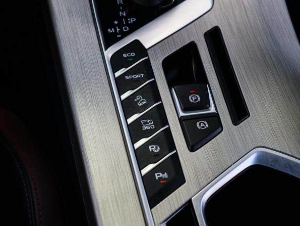 Geely Coolray I с пробегом 2023 года, цена 1 990 000 рублей, 34276 км, внедорожник, Автокод Объявления