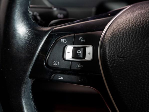 Volkswagen Tiguan II с пробегом 2019 года, цена 2 480 000 рублей, 117073 км, внедорожник, Автокод Объявления