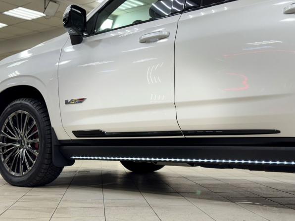 Cadillac Escalade-V I с пробегом 2022 года, цена 15 990 000 рублей, 19127 км, внедорожник, Автокод Объявления