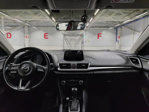 Mazda 3 III (BM) Рестайлинг с пробегом 2018 года, цена 1 764 000 рублей, 76466 км, седан, Автокод Объявления