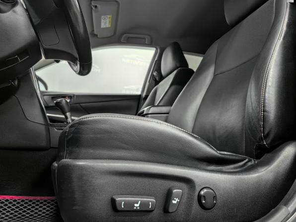 Toyota Camry VII (XV50) Рестайлинг с пробегом 2015 года, цена 1 900 000 рублей, 141322 км, седан, Автокод Объявления
