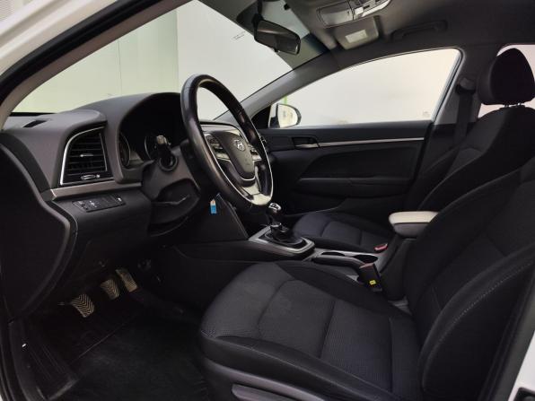 Hyundai Elantra VI (AD) с пробегом 2017 года, цена 1 230 000 рублей, 133686 км, седан, Автокод Объявления
