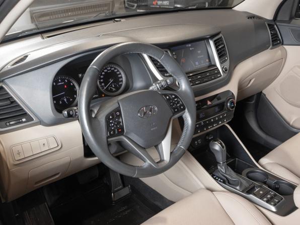 Hyundai Tucson III с пробегом 2018 года, цена 2 600 000 рублей, 46210 км, внедорожник, Автокод Объявления