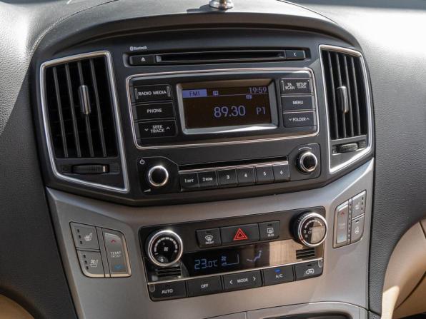 Hyundai H-1 II Рестайлинг 2 с пробегом 2020 года, цена 3 585 000 рублей, 139290 км, минивэн, Автокод Объявления
