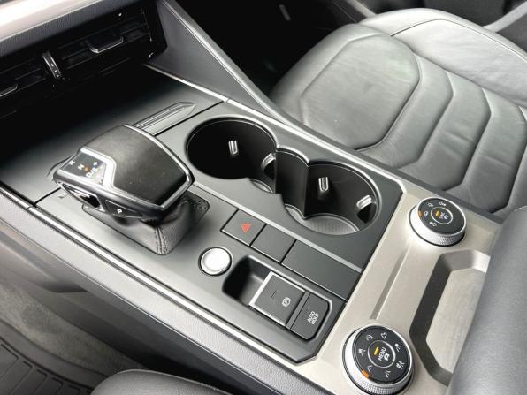 Volkswagen Touareg III с пробегом 2018 года, цена 4 200 000 рублей, 82692 км, внедорожник, Автокод Объявления