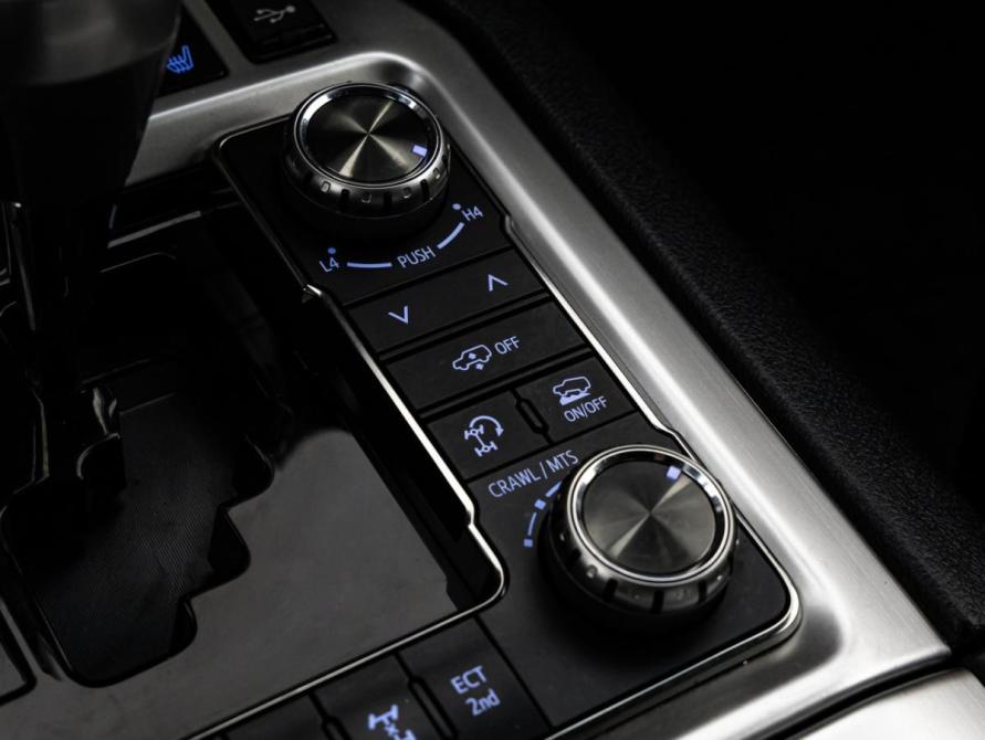 Toyota Land Cruiser 200 Series Рестайлинг 2 Санкт-Петербург  - изображение 21