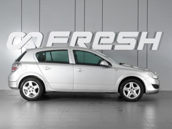 Opel Astra H Рестайлинг с пробегом 2011 года, цена 535 000 рублей, 210465 км, хэтчбек, Автокод Объявления