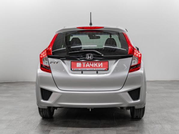 Honda Fit III с пробегом 2016 года, цена 1 030 000 рублей, 103000 км, хэтчбек, Автокод Объявления