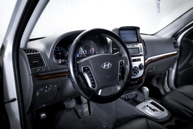 Hyundai Santa Fe II Рестайлинг с пробегом 2011 года, цена 1 349 000 рублей, 198083 км, внедорожник, Автокод Объявления