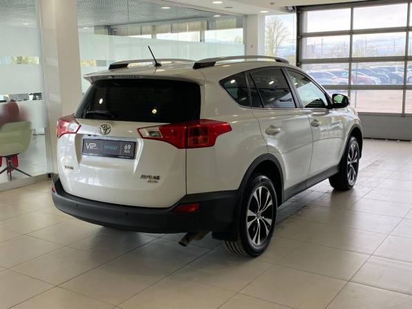 Toyota RAV4 IV (XA40) с пробегом 2015 года, цена 2 237 000 рублей, 136416 км, внедорожник, Автокод Объявления