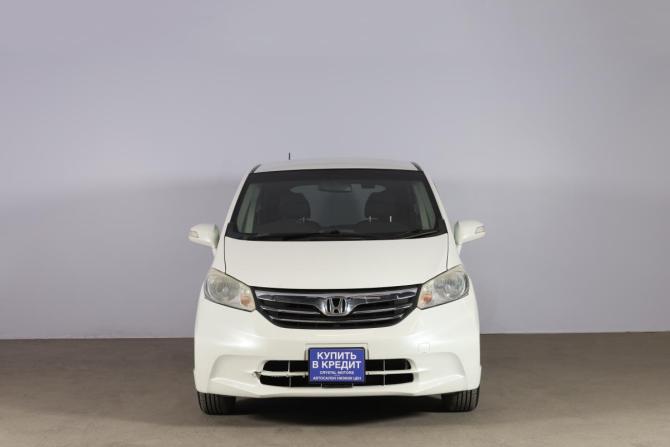 Honda Freed I Рестайлинг с пробегом 2013 года, цена 1 359 000 рублей, 140012 км, компактвэн, Автокод Объявления