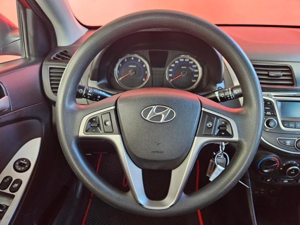 Hyundai Solaris I Рестайлинг с пробегом 2016 года, цена 980 000 рублей, 164232 км, седан, Автокод Объявления