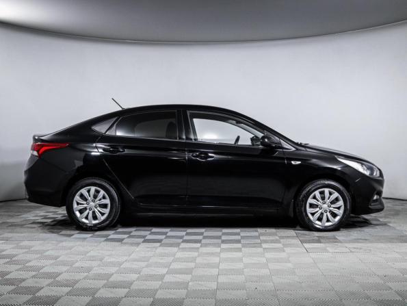 Hyundai Solaris II с пробегом 2019 года, цена 1 570 000 рублей, 45226 км, седан, Автокод Объявления
