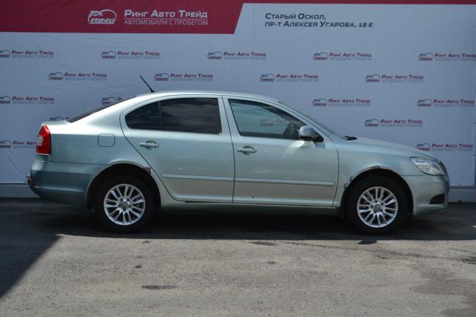 Skoda Octavia II (A5) Рестайлинг с пробегом 2013 года, цена 750 000 рублей, 227825 км, лифтбек, Автокод Объявления