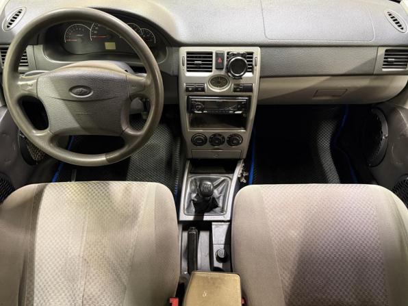 Lada (ВАЗ) Priora I с пробегом 2011 года, цена 320 000 рублей, 242100 км, универсал, Автокод Объявления