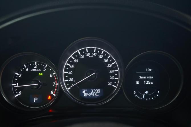 Mazda CX-5 I Рестайлинг с пробегом 2015 года, цена 1 845 000 рублей, 165000 км, внедорожник, Автокод Объявления
