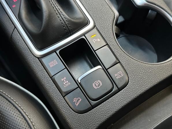 Kia Sportage IV Рестайлинг с пробегом 2020 года, цена 2 810 000 рублей, 61227 км, внедорожник, Автокод Объявления