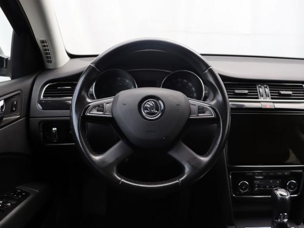 Skoda Superb II Рестайлинг с пробегом 2013 года, цена 1 199 000 рублей, 127932 км, лифтбек, Автокод Объявления