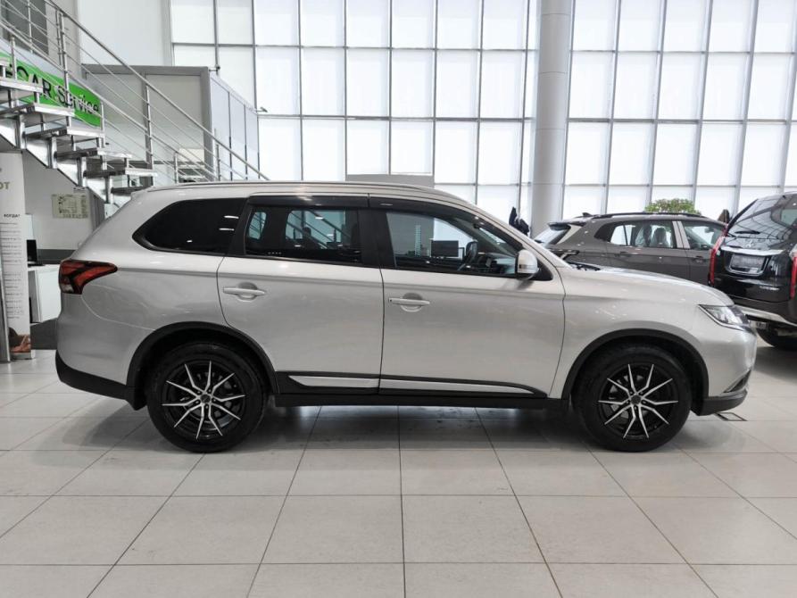 Mitsubishi Outlander III Рестайлинг 2 Казань  - изображение 5