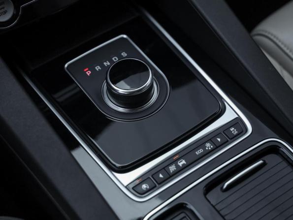 Jaguar F-Pace I с пробегом 2017 года, цена 2 049 000 рублей, 200289 км, внедорожник, Автокод Объявления