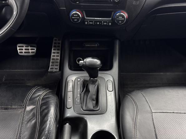 Kia Cerato III с пробегом 2015 года, цена 1 070 000 рублей, 192690 км, седан, Автокод Объявления