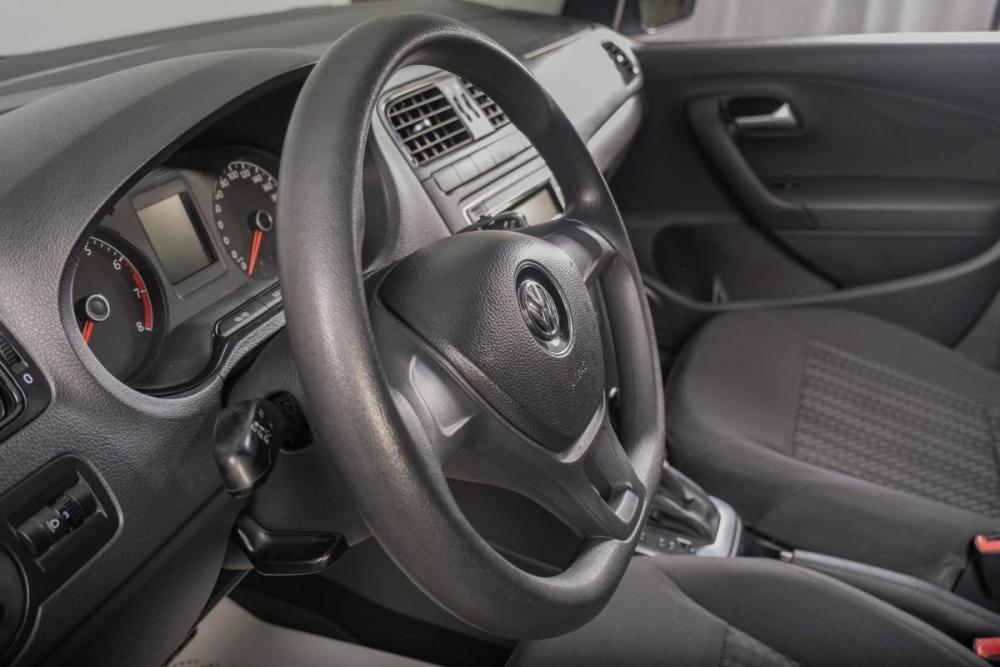 Volkswagen Polo V Рестайлинг Томск  - изображение 12