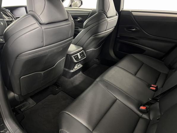 Lexus ES VII с пробегом 2020 года, цена 3 400 000 рублей, 166720 км, седан, Автокод Объявления
