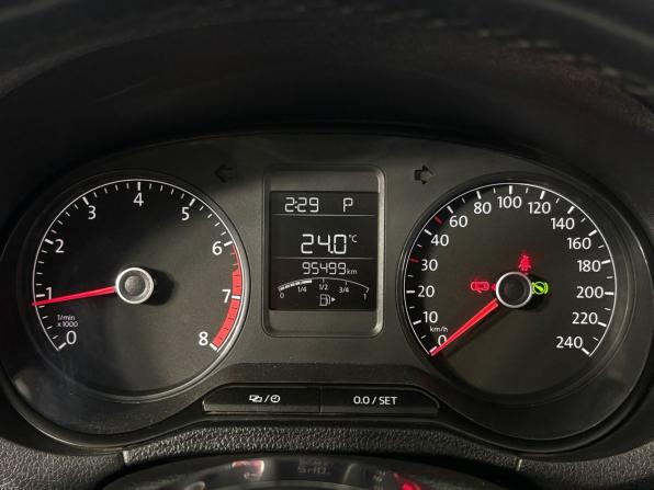 Volkswagen Polo V Рестайлинг с пробегом 2019 года, цена 1 385 000 рублей, 95496 км, седан, Автокод Объявления