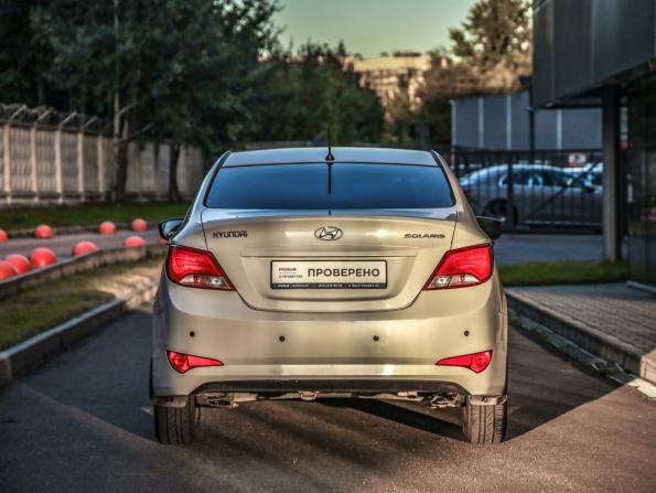 Hyundai Solaris I Рестайлинг с пробегом 2015 года, цена 889 777 рублей, 222000 км, седан, Автокод Объявления
