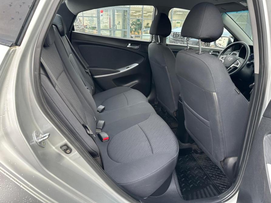 Hyundai Solaris I Екатеринбург  - изображение 8