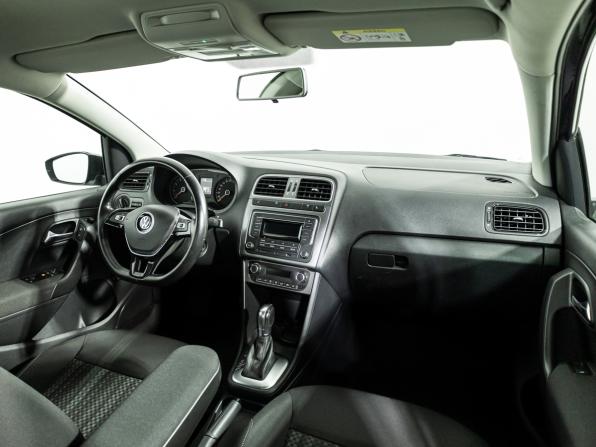 Volkswagen Polo V Рестайлинг с пробегом 2018 года, цена 1 175 900 рублей, 88371 км, седан, Автокод Объявления