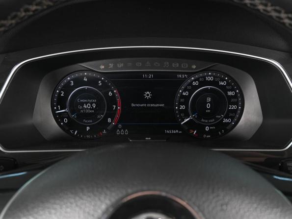 Volkswagen Tiguan II с пробегом 2018 года, цена 2 299 000 рублей, 145369 км, внедорожник, Автокод Объявления