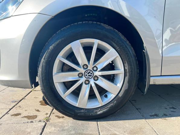 Volkswagen Polo V Рестайлинг с пробегом 2018 года, цена 1 356 600 рублей, 151289 км, седан, Автокод Объявления