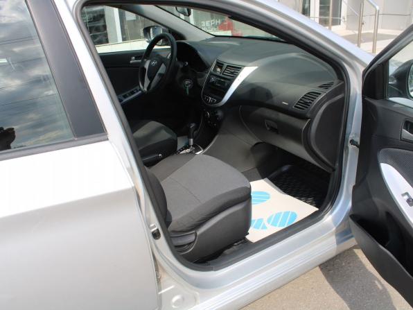 Hyundai Solaris I с пробегом 2013 года, цена 705 000 рублей, 182605 км, седан, Автокод Объявления