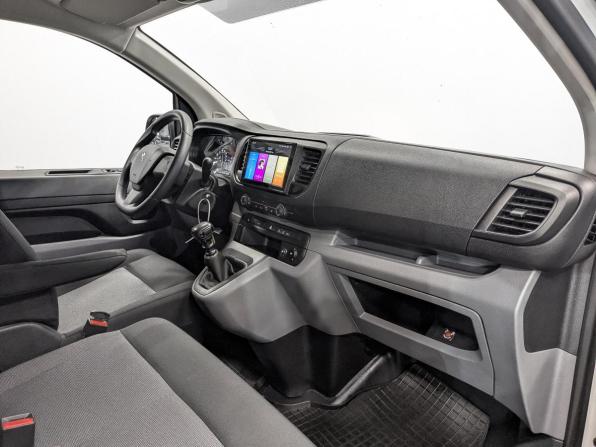 Peugeot Expert III с пробегом 2018 года, цена 2 219 300 рублей, 76135 км, фургон, Автокод Объявления