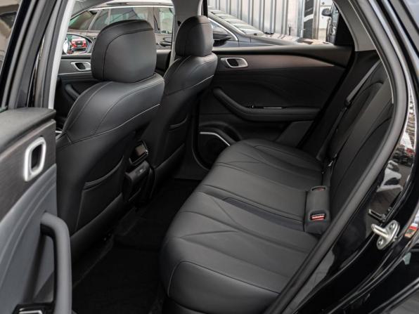 Geely Galaxy Starshine 6 с пробегом 2025 года, цена 2 438 000 рублей, 54 км, седан, Автокод Объявления