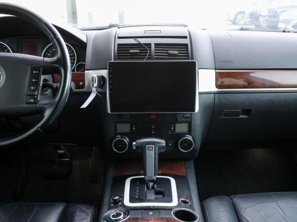 Volkswagen Touareg I Рестайлинг с пробегом 2008 года, цена 979 000 рублей, 210000 км, внедорожник, Автокод Объявления
