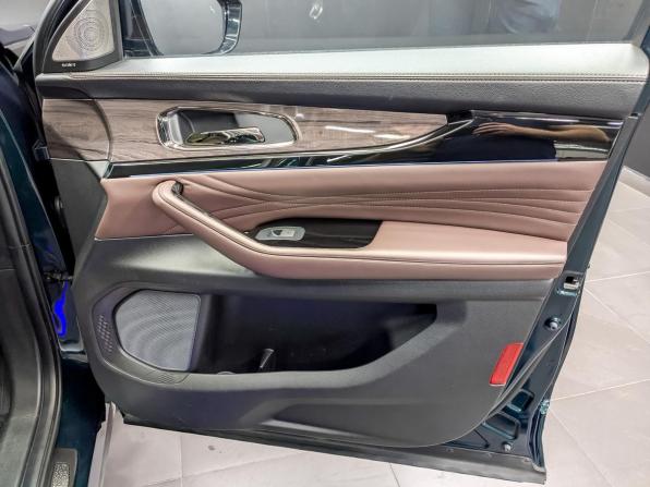 Exeed VX I с пробегом 2022 года, цена 2 550 000 рублей, 59046 км, внедорожник, Автокод Объявления